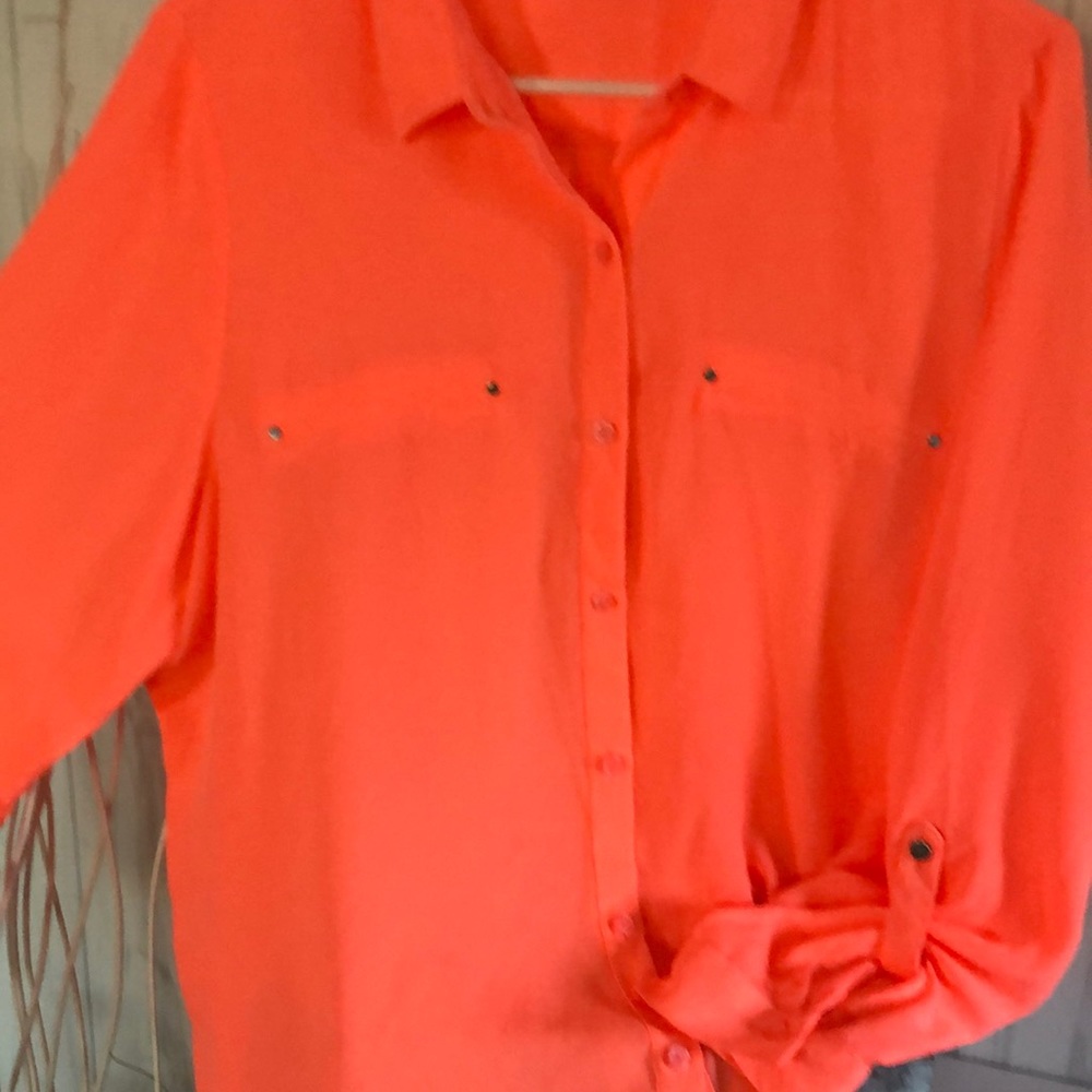 Woman’s size XL, neon, Apt.9 blouse